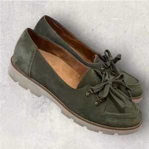 Vionic Teagan Women's Oxford Lace-Up Casual Shoe loafer